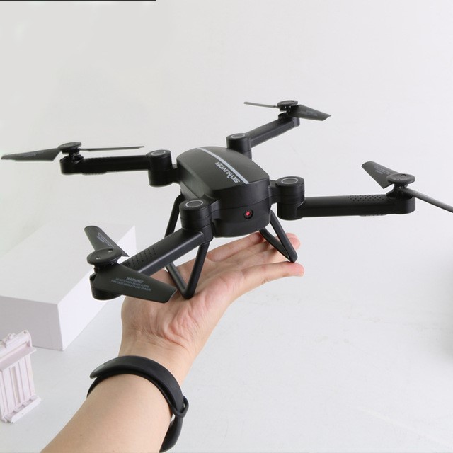 Flying Camera 
      Price Middletown 
      CA 95461